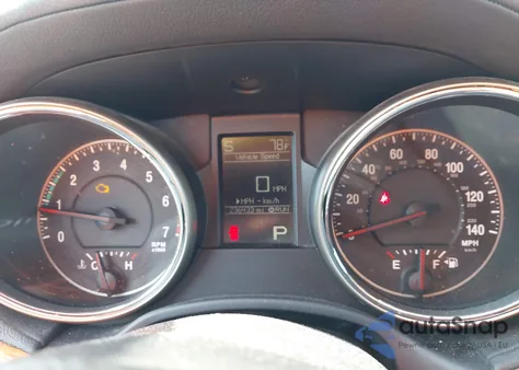 2011 Jeep Grand Cherokee Overland z USA, uszkodzony, nr VIN 1J4RR6GG6BC542119